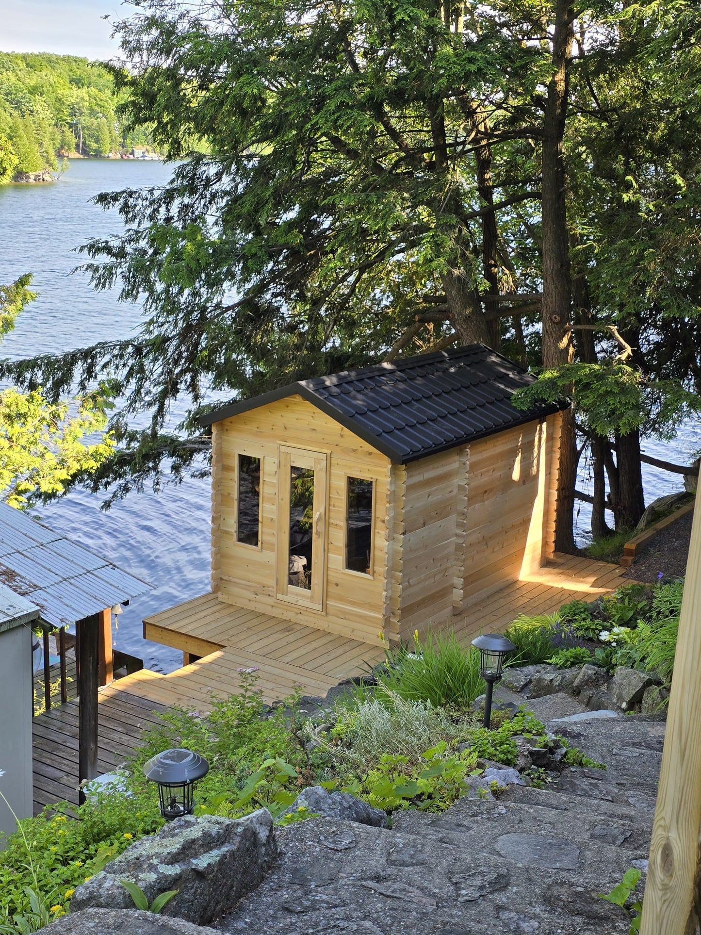 LeisureCraft CT Georgian Cabin Sauna with Changeroom exterior